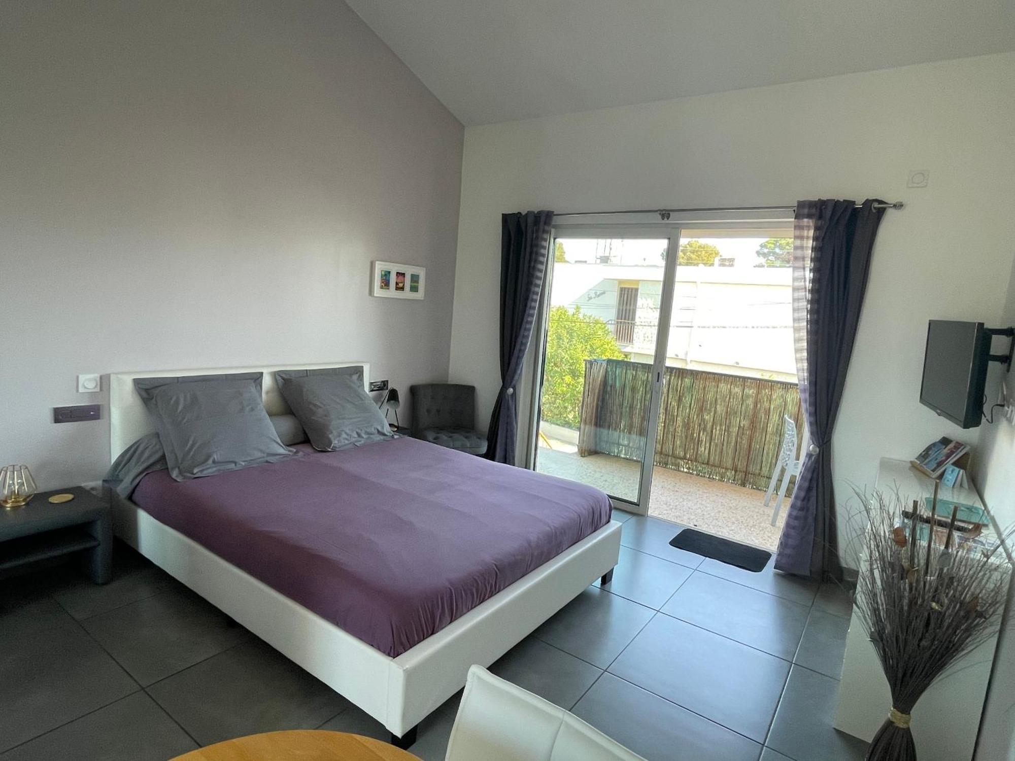 Plage A 400 M Studio Tout Confort Terrasse Clim Parking 히에레 외부 사진